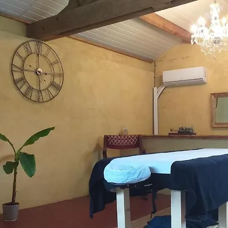 Apartment Pres De Sarlat Avec Jardin Et Salon De Massages *