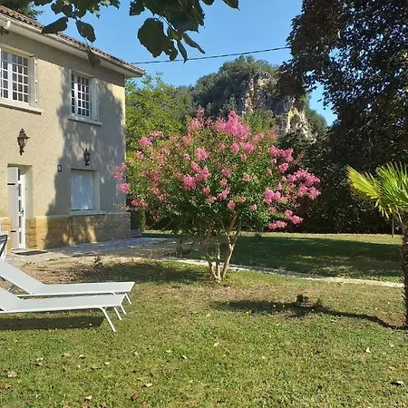 Pres De Sarlat Avec Jardin Et Salon De Massages Apartment