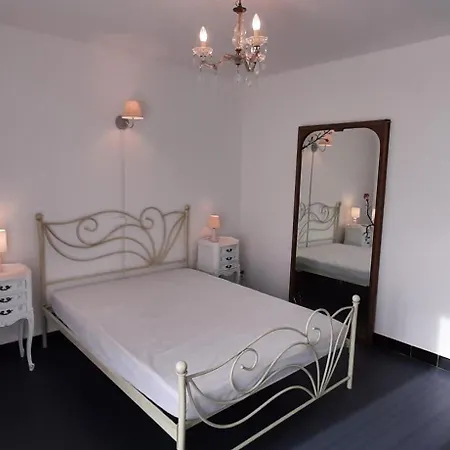 Pres De Sarlat Avec Jardin Et Salon De Massages Apartment *