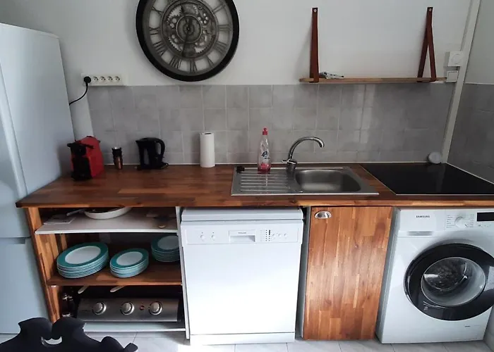 Apartment Pres De Sarlat Avec Jardin Et Salon De Massages